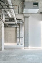 591 Yonge St, Toronto, ON for lease Interior Photo- Image 2 of 15