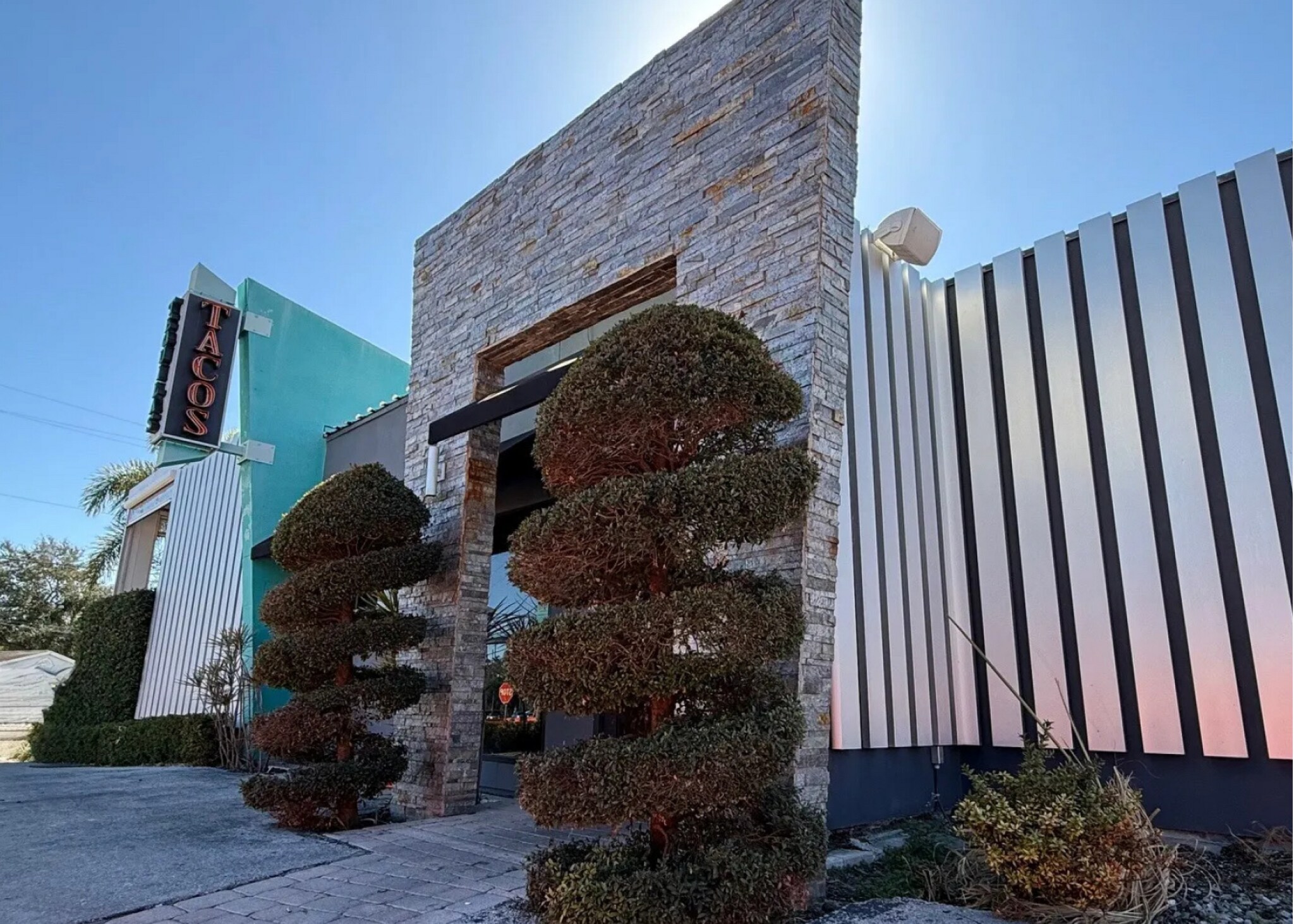 2702 W Kennedy Blvd, Tampa, FL à louer Photo du bâtiment- Image 1 de 15
