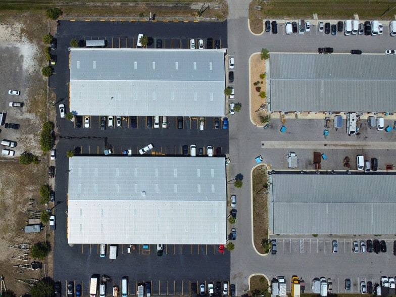 1056 NE Pine Island Rd, Cape Coral, FL for lease - Aerial - Image 2 of 14
