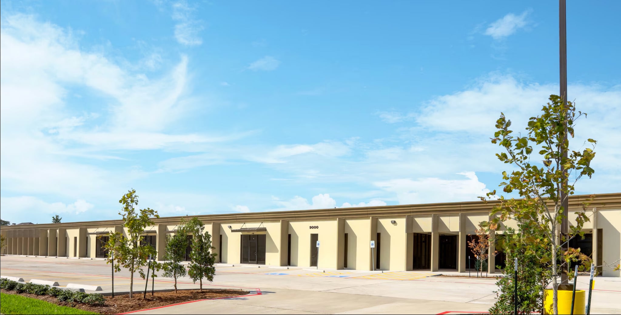 9000 Parkwest Dr, Houston, TX for lease Interior Photo- Image 1 of 12