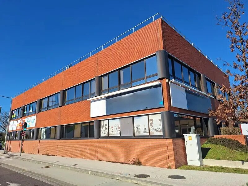 23 Avenue Du Président John Fitzgerald Kennedy, Mérignac for lease Building Photo- Image 1 of 11