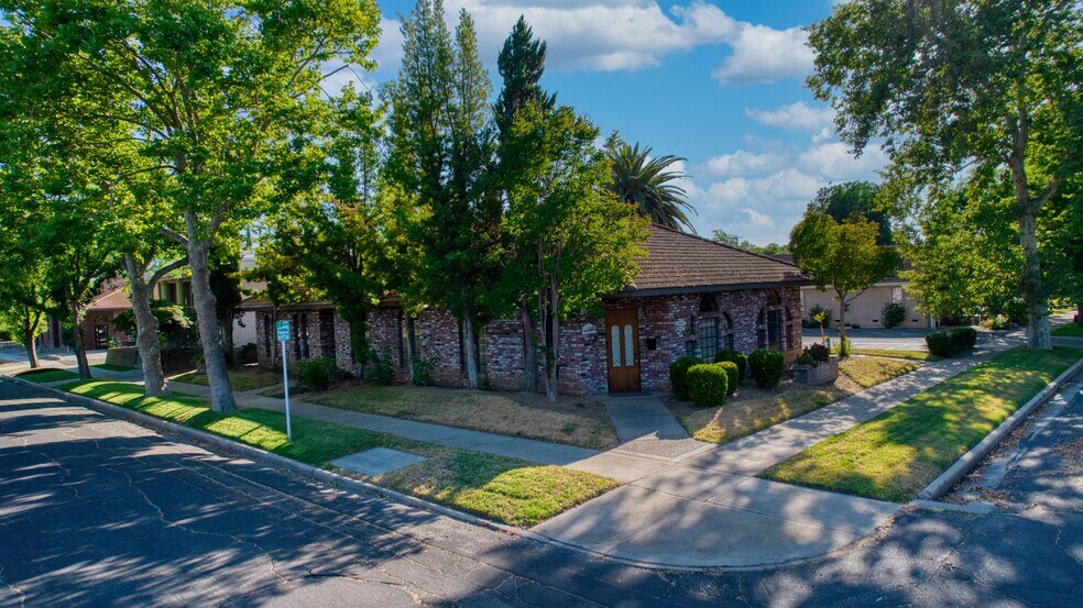 2145 O St, Merced, CA à vendre - Photo du bâtiment - Image 2 de 10