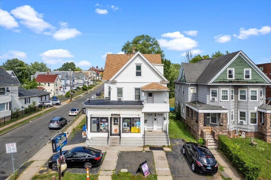 402 Franklin Ave, Hartford, CT à vendre - Photo du bâtiment - Image 1 de 1