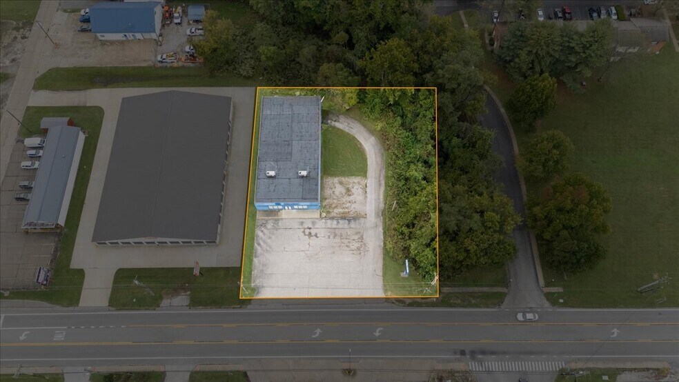 516 Washington St, Ravenswood, WV à vendre - Photo du bâtiment - Image 2 de 35