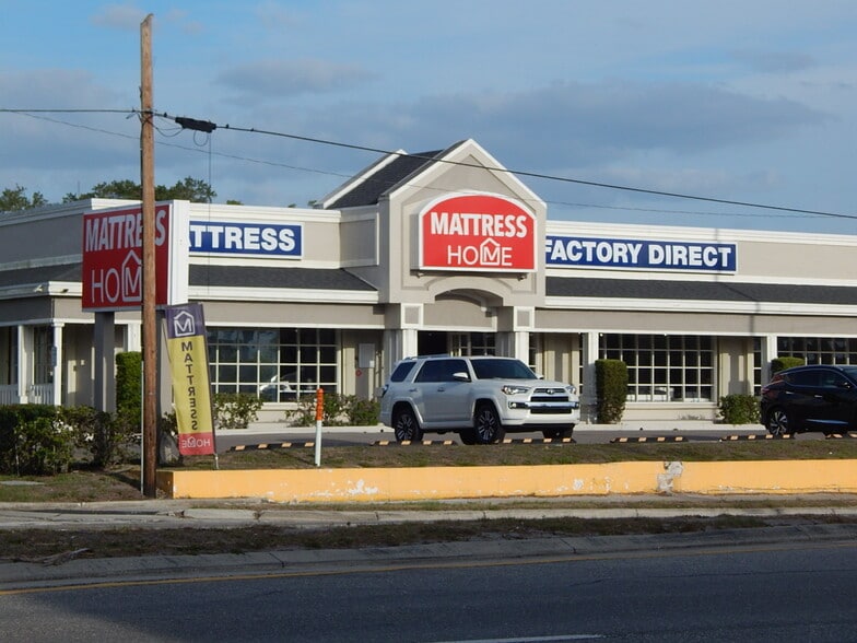 4625 S Tamiami Trl, Sarasota, FL for lease - Building Photo - Image 1 of 8