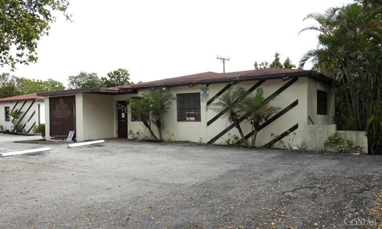 16811 NE 6th Ave, Miami, FL à vendre - Photo du bâtiment - Image 3 de 94