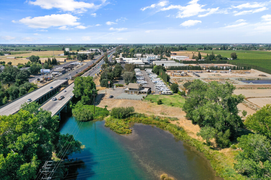 18450 N Highway 99, Acampo, CA for sale - Building Photo - Image 1 of 1