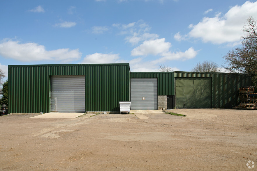 Hollybush Ln, Datchworth for lease - Building Photo - Image 3 of 4