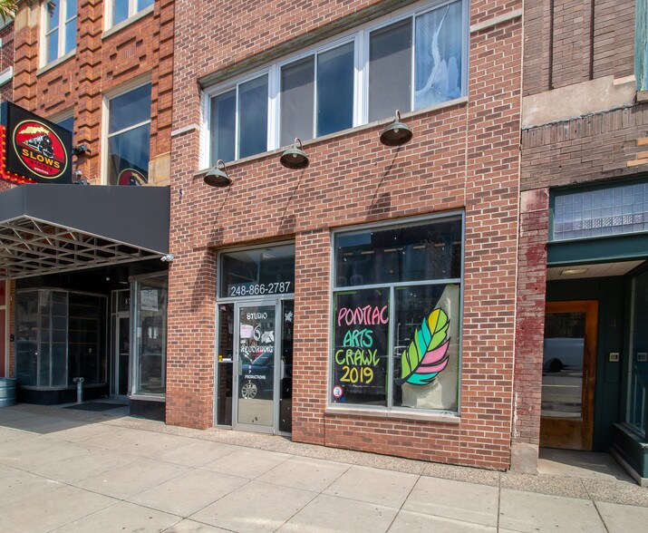 6 N Saginaw St, Pontiac, MI à vendre - Photo du bâtiment - Image 2 de 46