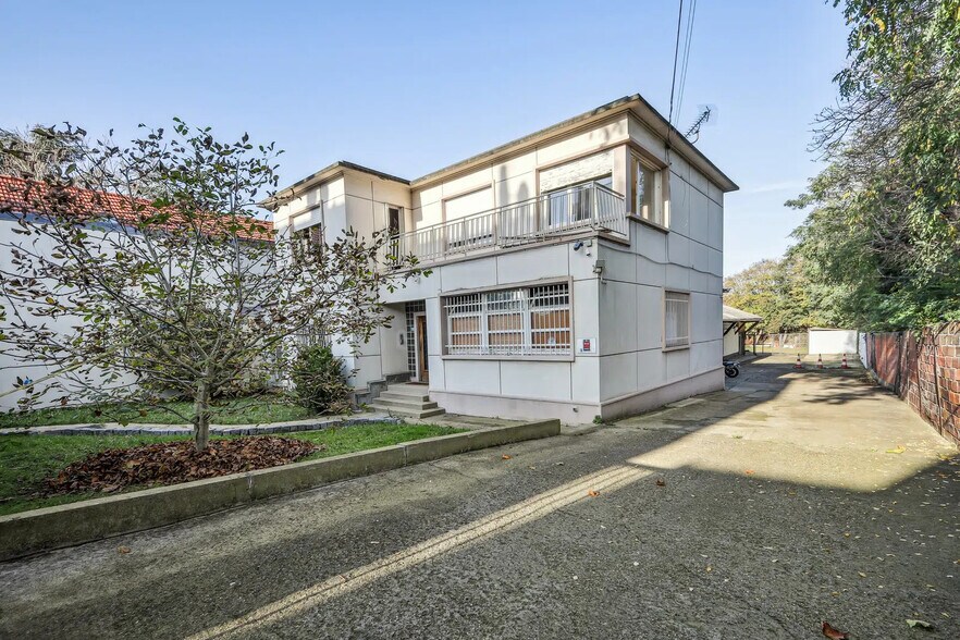 55 Rue Du Colonel Fabien, Arcueil à vendre - Photo du bâtiment - Image 1 de 17