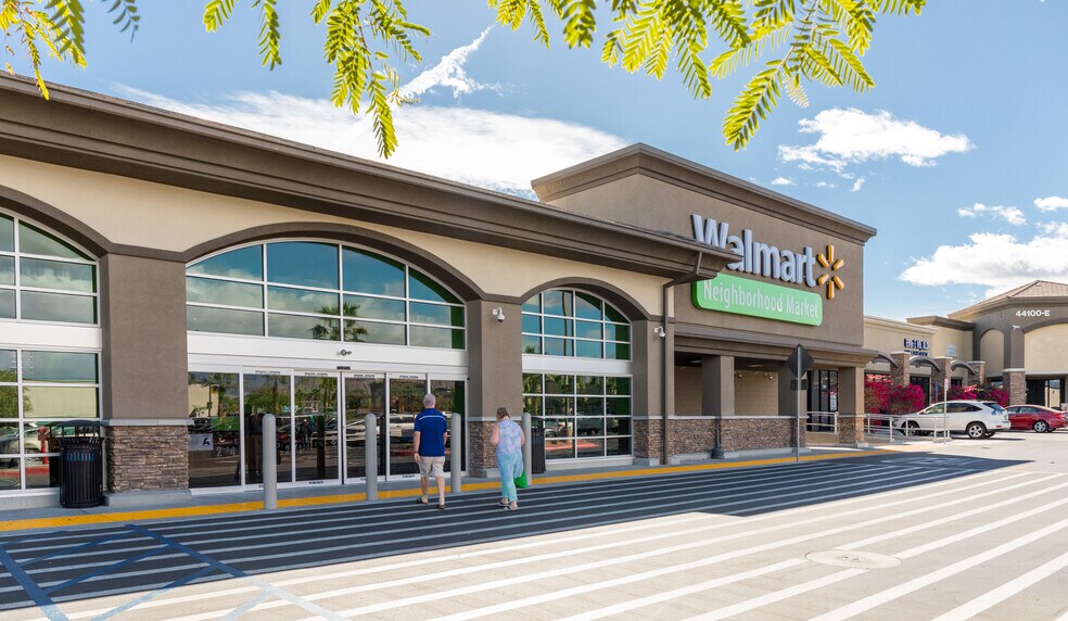 44100 Jefferson St, Indio, CA à louer - Photo du bâtiment - Image 3 de 5