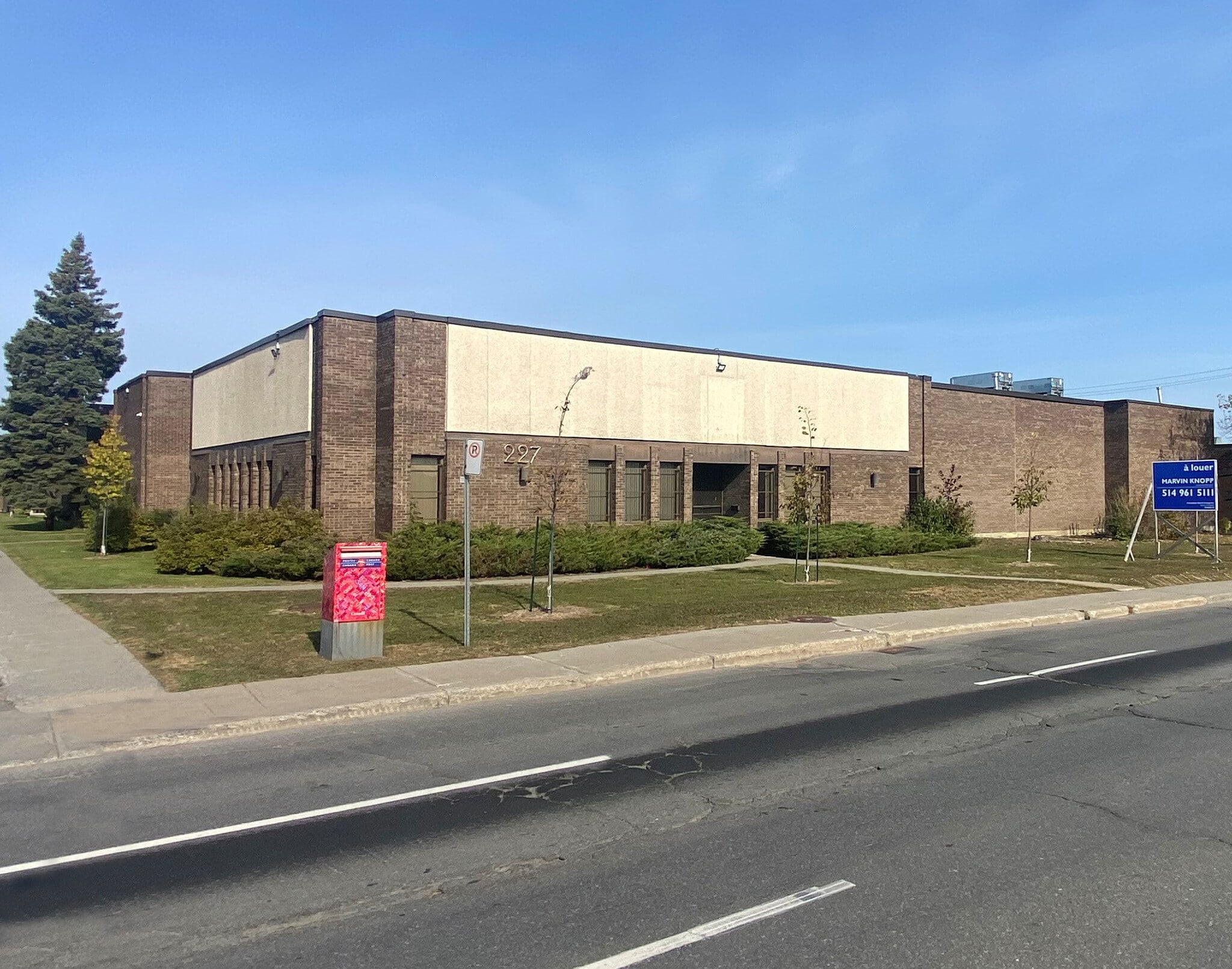 227 Boul Brunswick, Pointe-claire, QC for lease Building Photo- Image 1 of 7