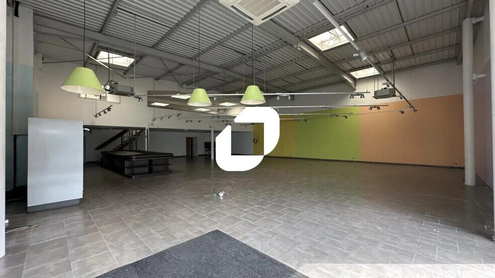 4 Rue Du Ried, Schweighouse-sur-Moder for lease - Interior Photo - Image 3 of 10