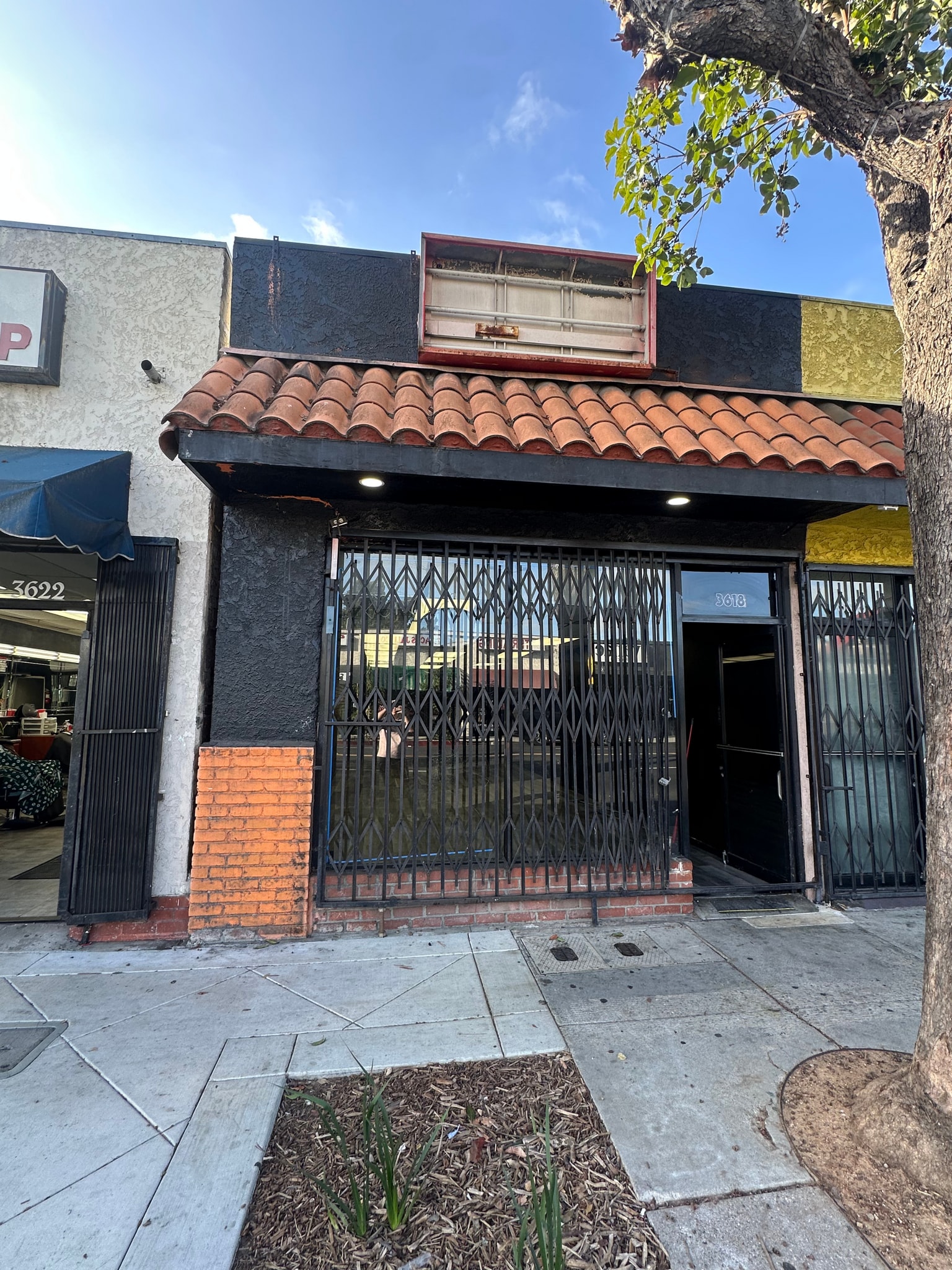 3618 Tweedy Blvd, South Gate, CA for lease Primary Photo- Image 1 of 8