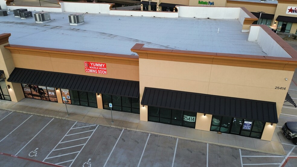 25414 Northwest Fwy, Cypress, TX for lease - Building Photo - Image 2 of 12