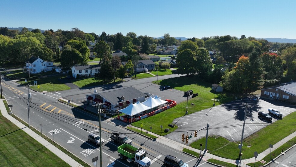 840 Belvidere Rd, Phillipsburg, NJ for sale - Primary Photo - Image 1 of 53
