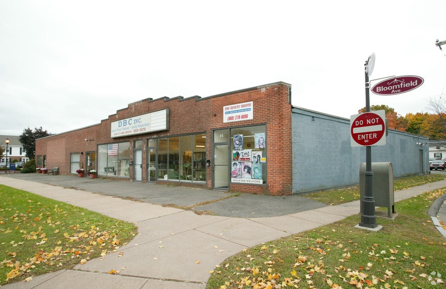 29-35 Bloomfield Ave, Windsor, CT for lease - Building Photo - Image 2 of 4