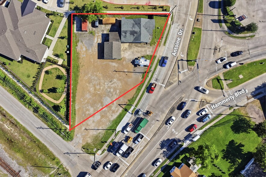 2106 Antoine Dr, Houston, TX à vendre - Photo du bâtiment - Image 2 de 15