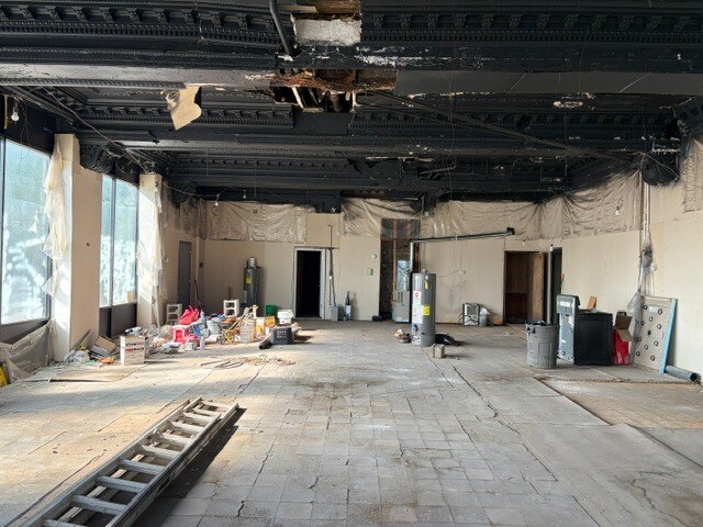 1601 N Lawndale Ave, Chicago, IL à louer - Photo de construction - Image 3 de 8