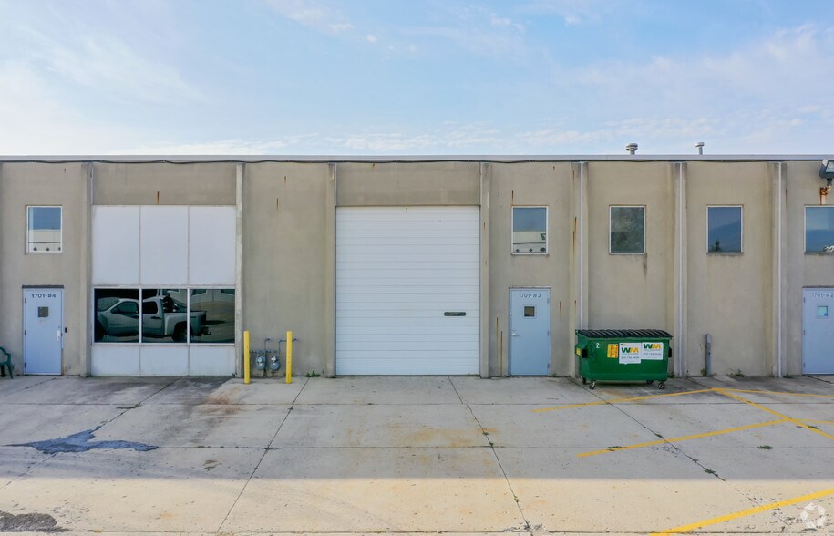 1701 Quincy Ave, Naperville, IL à louer - Photo du bâtiment - Image 3 de 20