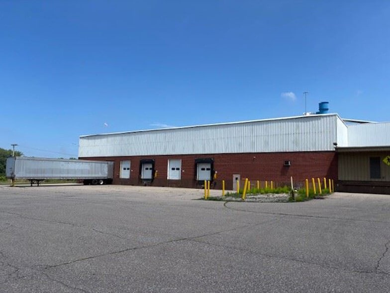 2875 S Pipestone Rd, Benton Harbor, MI à louer - Photo du bâtiment - Image 2 de 18
