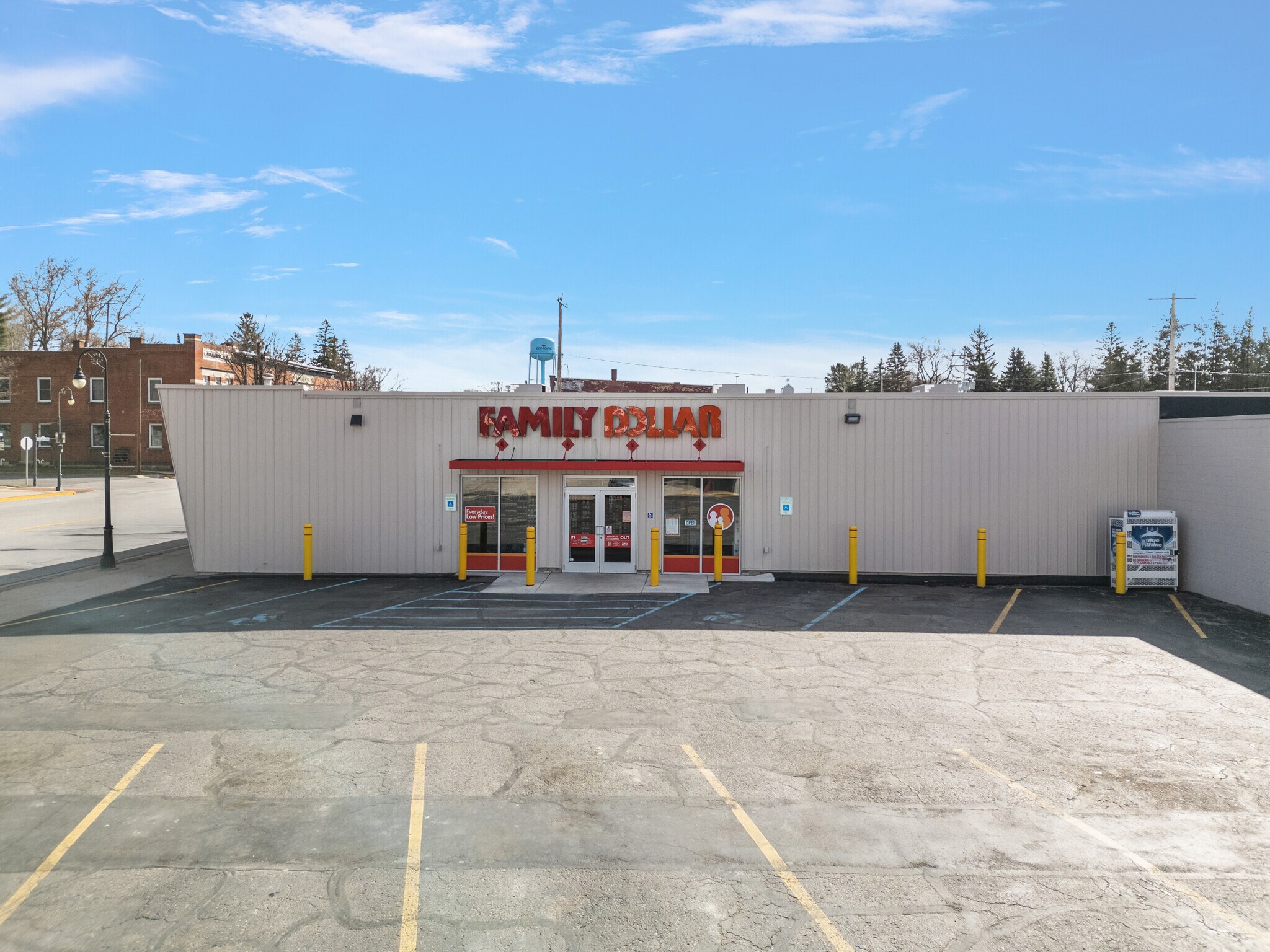 Family Dollar / Dollar Tree Portfolio portefeuille de 3 propriétés à vendre sur LoopNet.ca Photo principale- Image 1 de 4