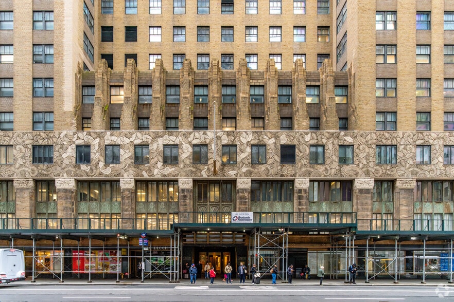 122 E 42nd St, New York, NY for lease - Building Photo - Image 3 of 5
