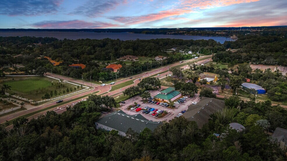 2625 Keystone Rd, Tarpon Springs, FL à vendre - Photo du bâtiment - Image 2 de 4