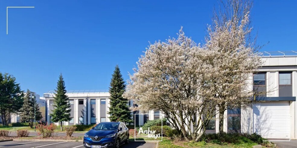 21 Rue Du Petit, Cergy à louer - Photo du bâtiment - Image 3 de 10