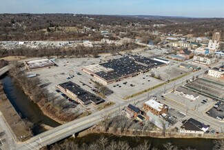 Plus de détails pour 100 S Jefferson St, New Castle, PA - Commerce de détail à louer