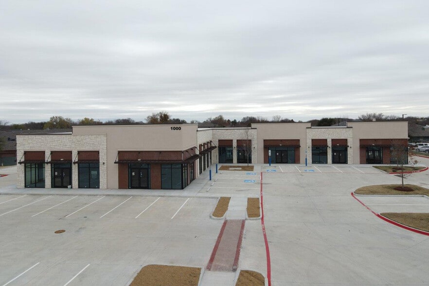 1000 W Eldorado Pky, Little Elm, TX for lease - Building Photo - Image 2 of 4