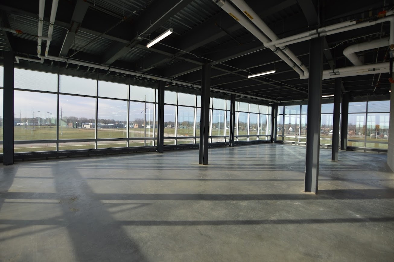 5522 26th Ave, Kenosha, WI for lease Interior Photo- Image 1 of 3