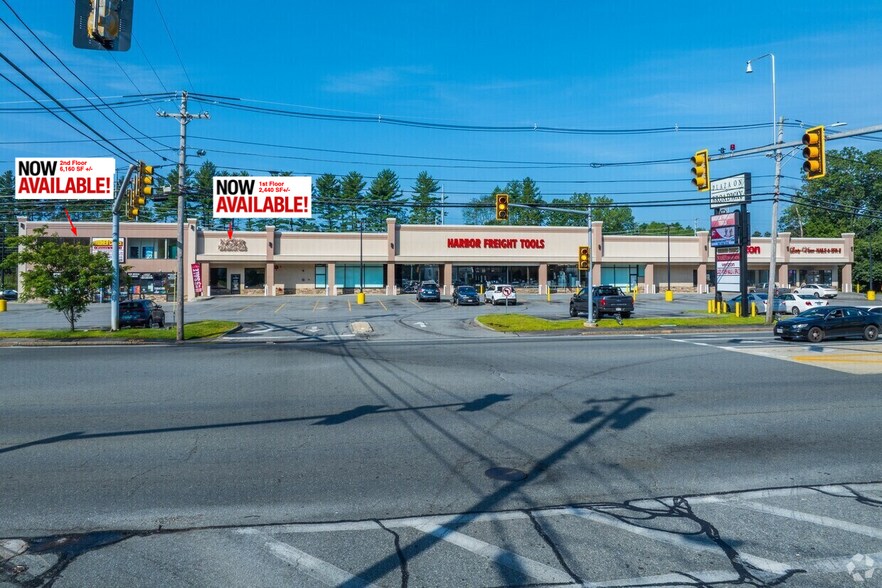 356 S Broadway St, Salem, NH à louer - Photo du bâtiment - Image 1 de 4