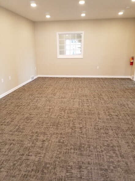 425-427 Cochran Rd, Pittsburgh, PA à vendre - Photo intérieure - Image 3 de 7