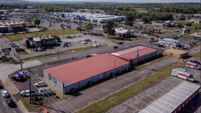 More details for 114 N Elmira Ave, Russellville, AR - Retail for Sale