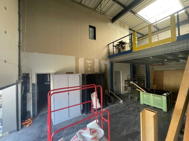 Flex dans Corbas à louer - Photo intérieure - Image 2 de 10