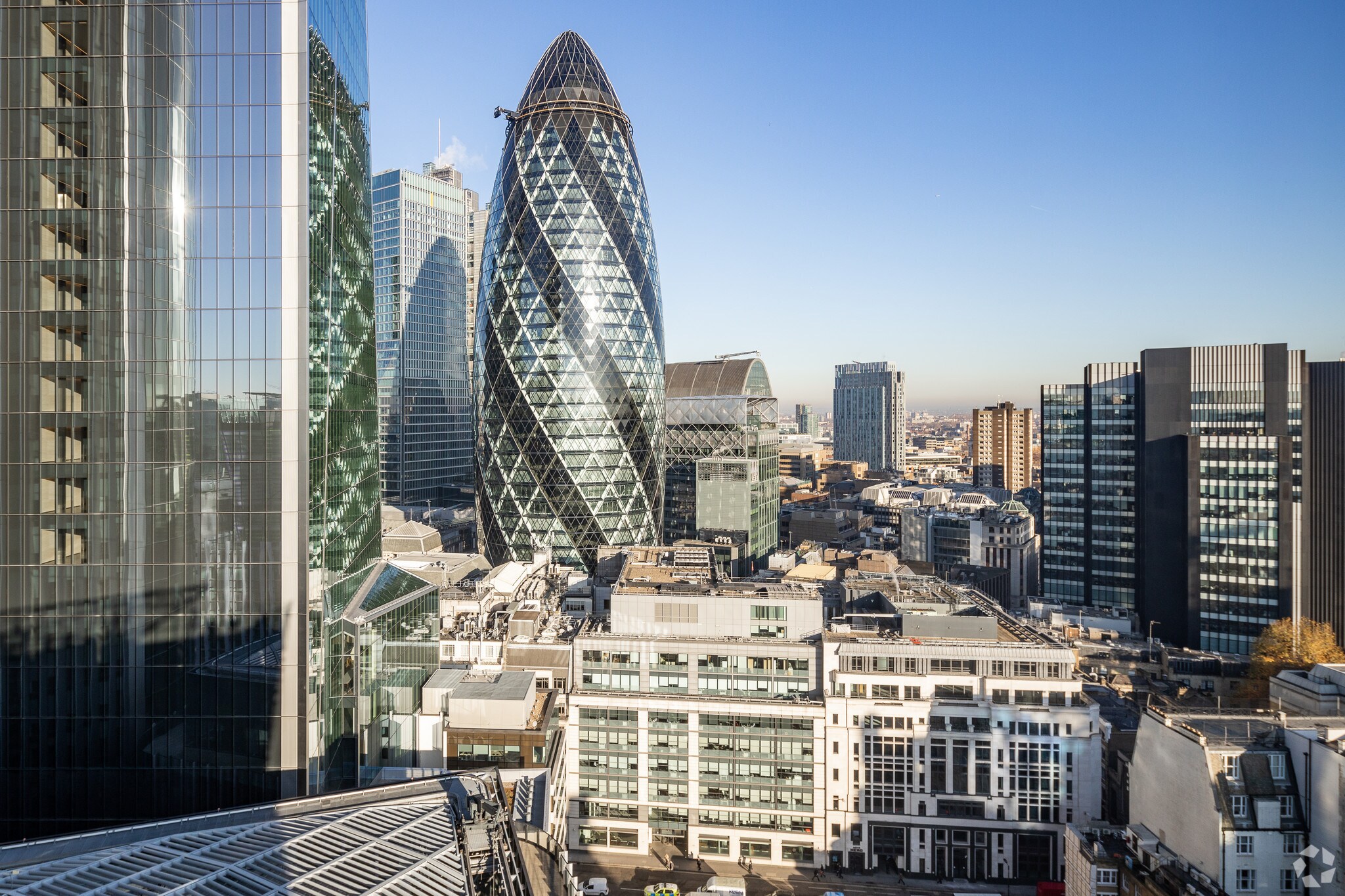 30 St Mary Axe, Londres à louer Photo du bâtiment- Image 1 de 9