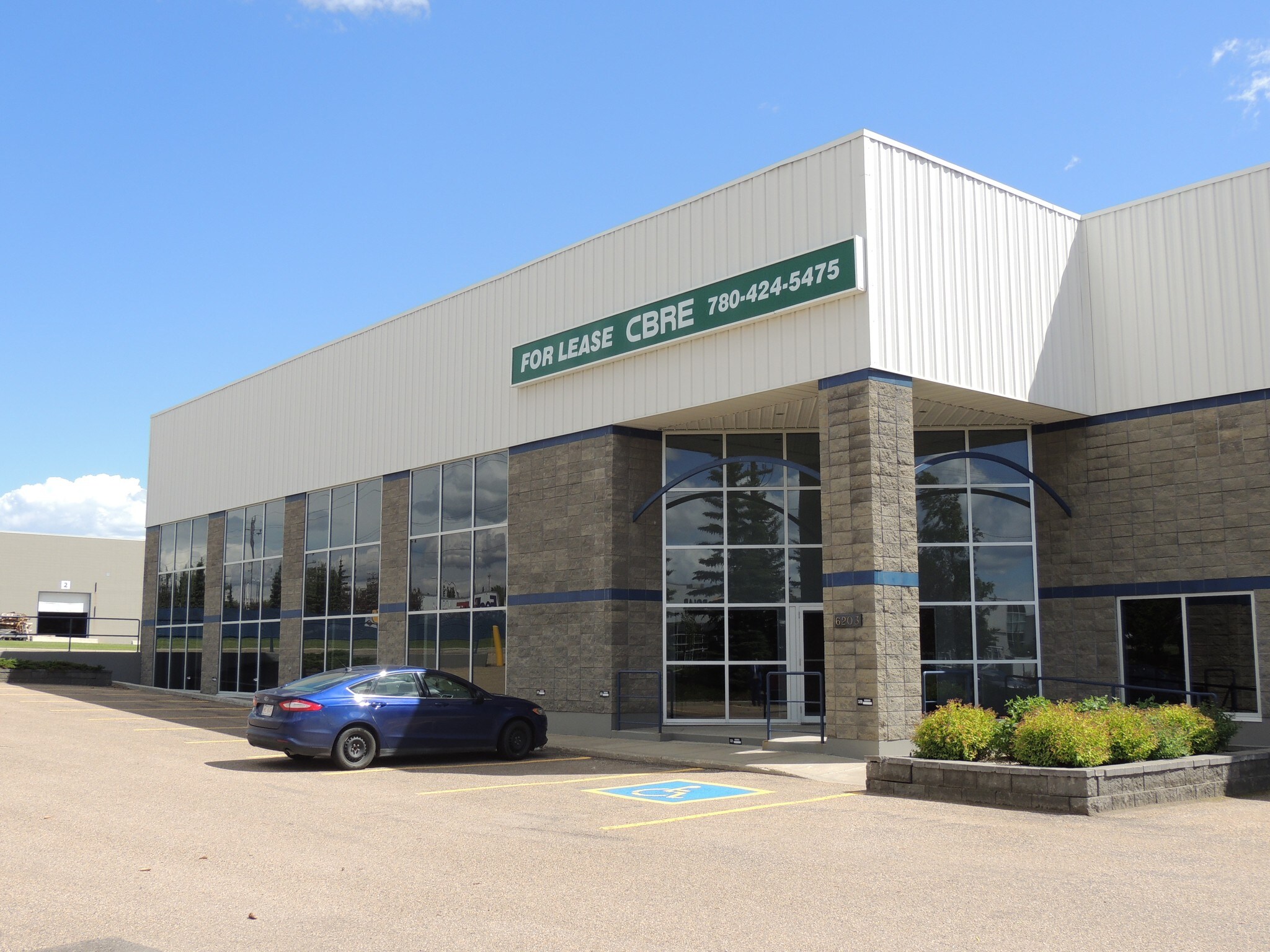 6203-6211 Roper Rd NW, Edmonton, AB for sale Building Photo- Image 1 of 1