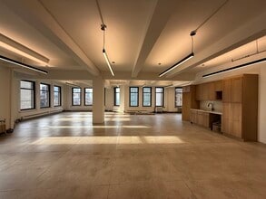 561 Seventh Ave, New York, NY à louer Photo intérieure- Image 1 de 4