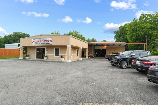 Plus de détails pour 1415 Massey Tompkins Rd, Baytown, TX - Industriel à vendre