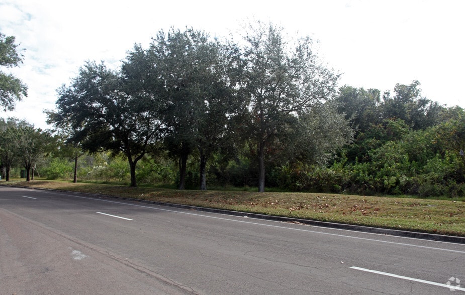 0 Gateway Center Blvd, Pinellas Park, FL à vendre - Photo du bâtiment - Image 3 de 3