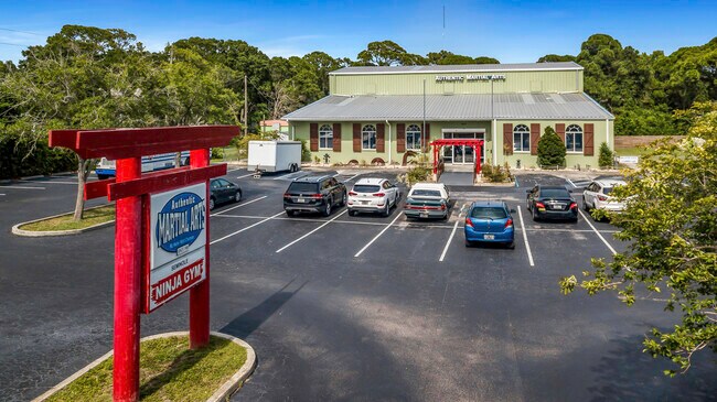 Plus de détails pour 7633 131st St, Seminole, FL - Commerce de détail à louer