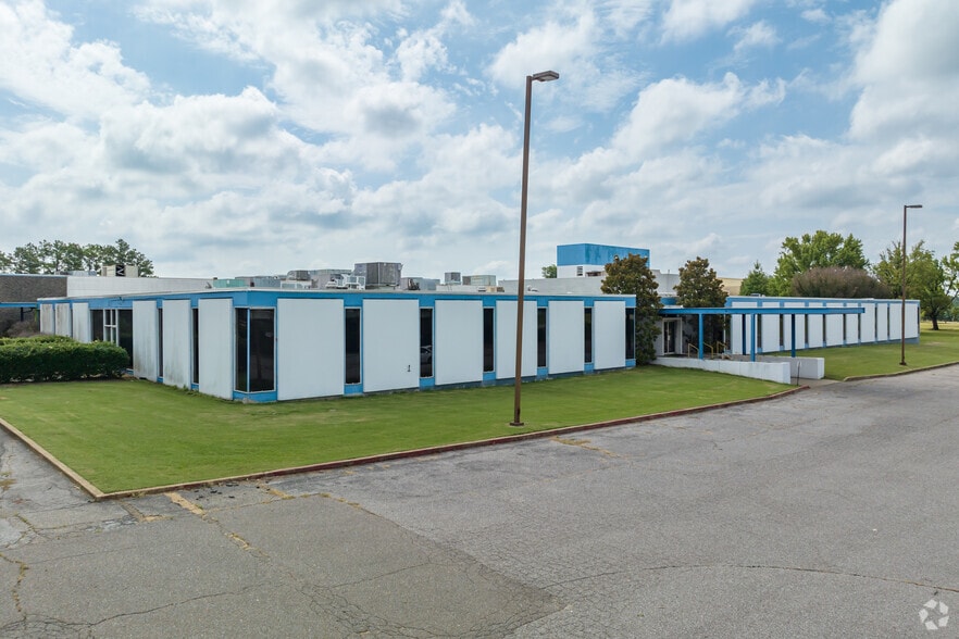 8735 Hamilton Rd, Southaven, MS à vendre - Photo du bâtiment - Image 1 de 17