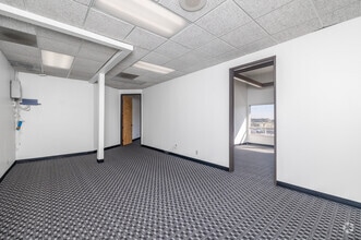 24404 S Vermont Ave, Harbor City, CA for lease Interior Photo- Image 1 of 3