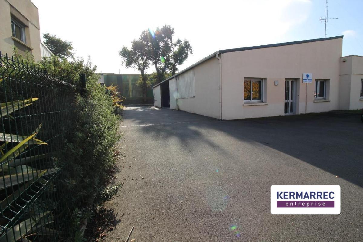 Flex in Noyal-sur-Vilaine for lease Building Photo- Image 1 of 7