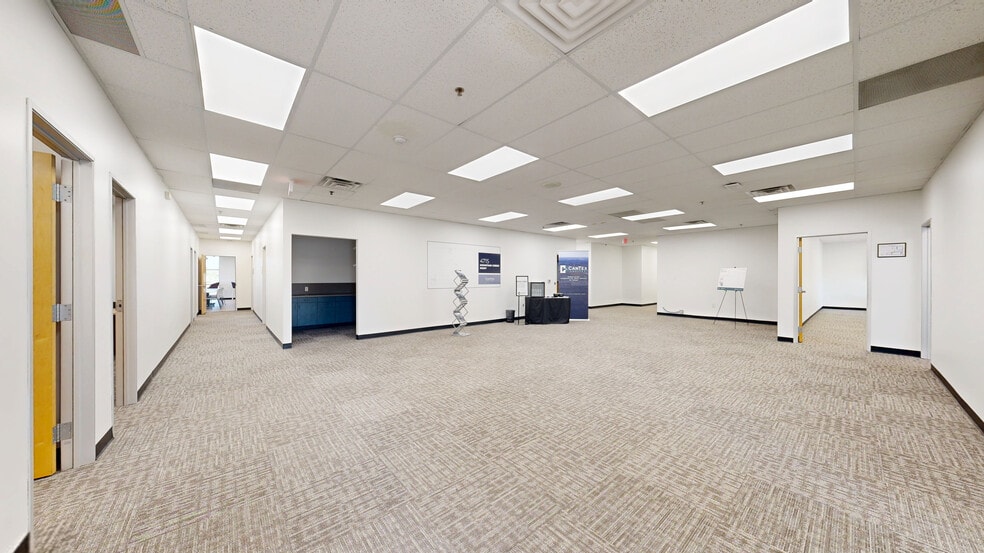 4715 Mountain Creek Pky, Dallas, TX for lease - Matterport 3D Scan - Image 3 of 31