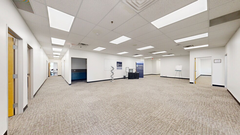 4715 Mountain Creek Pky, Dallas, TX à louer - Numérisation 3D de Matterport - Image 3 de 31