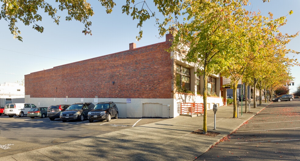 1215 Commercial St, Bellingham, WA for sale - Building Photo - Image 3 of 12