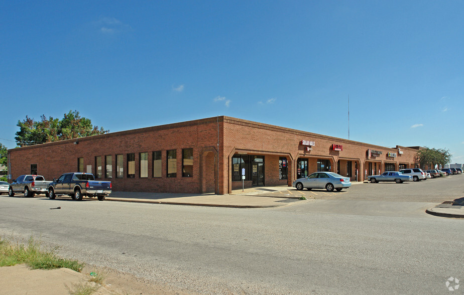 4130-4144 19th St, Lubbock, TX à louer - Photo principale - Image 1 de 5