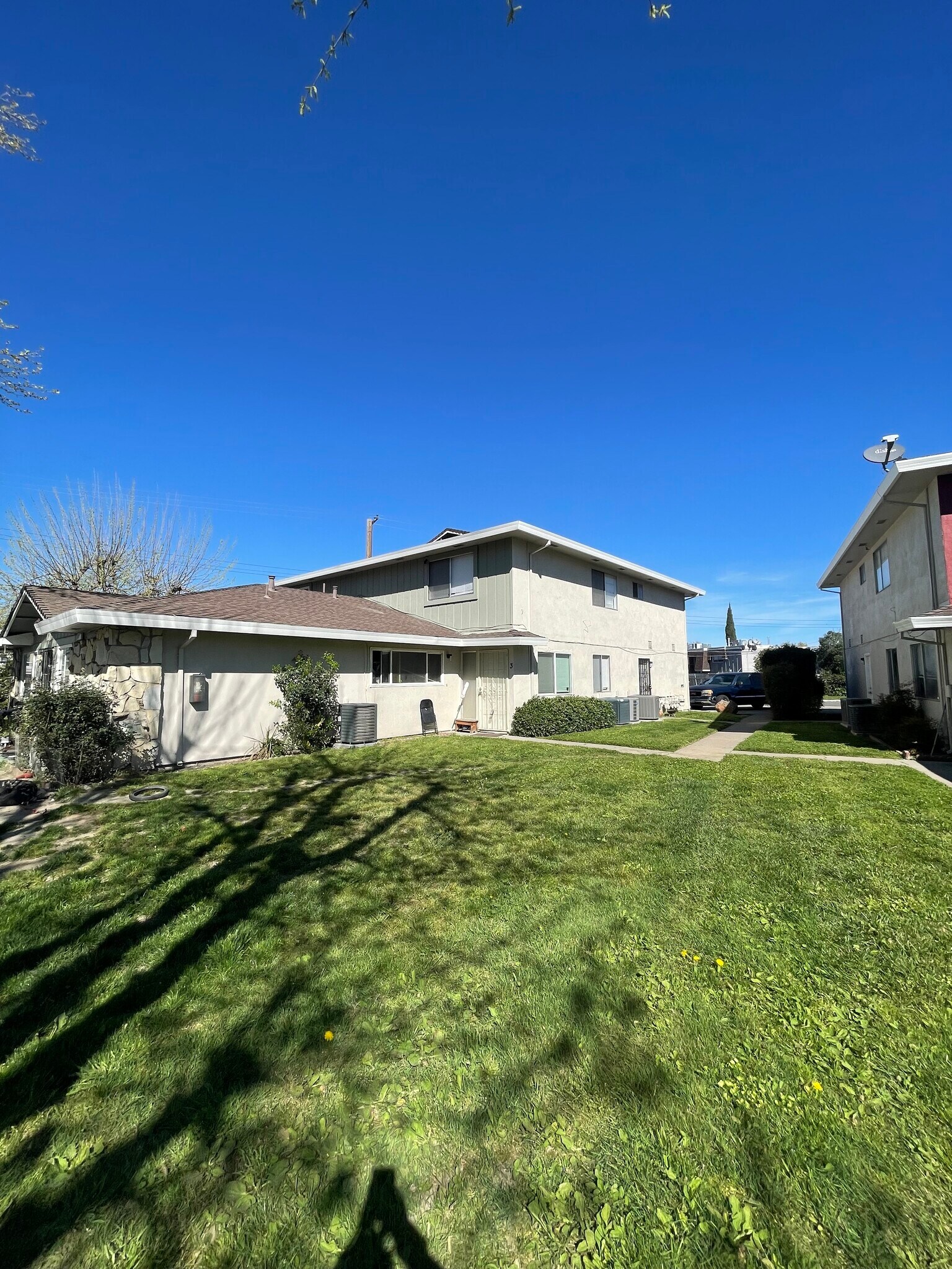 4411 Greenholme Dr, Sacramento, CA à vendre Photo principale- Image 1 de 14